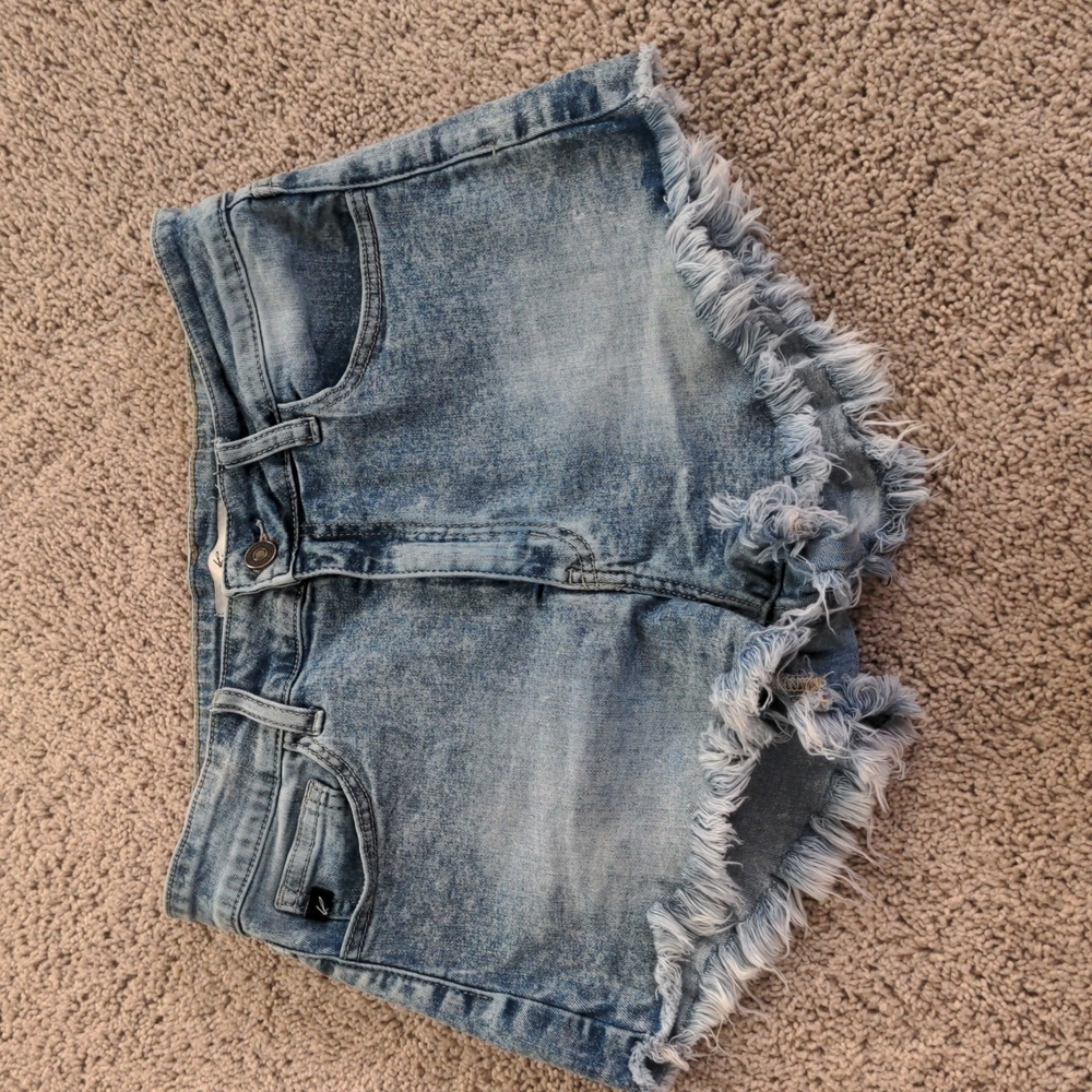KanCan distressed jean shorts size 11 size 29